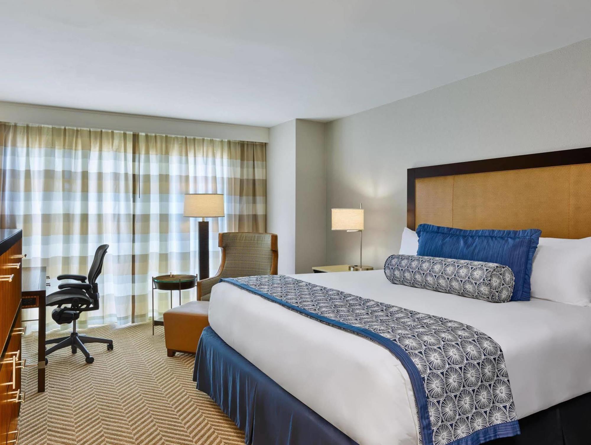 The Westshore Grand, A Tribute Portfolio Hotel, 4*