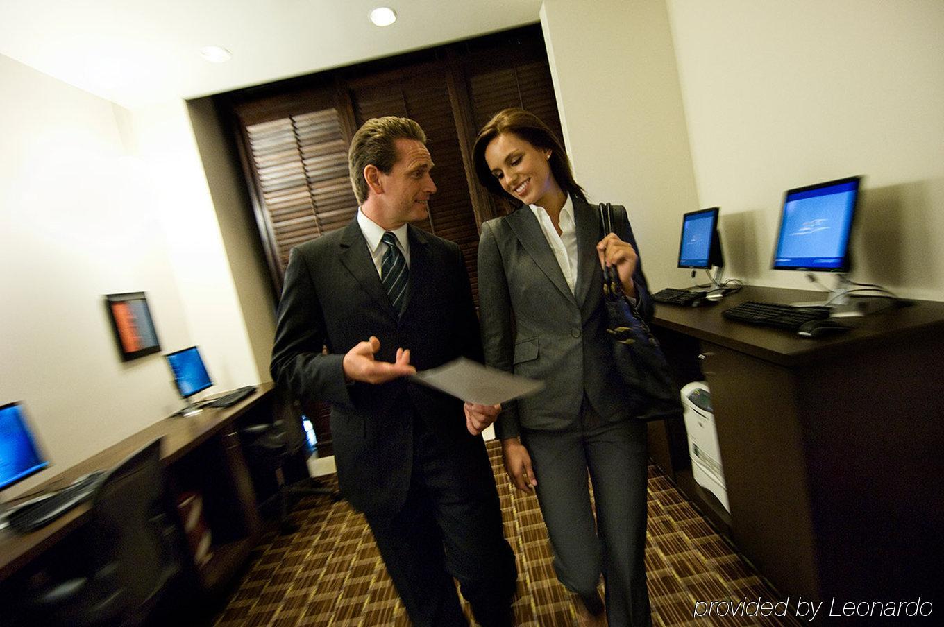 Hotel The Westshore Grand, A Tribute Portfolio Hotel,